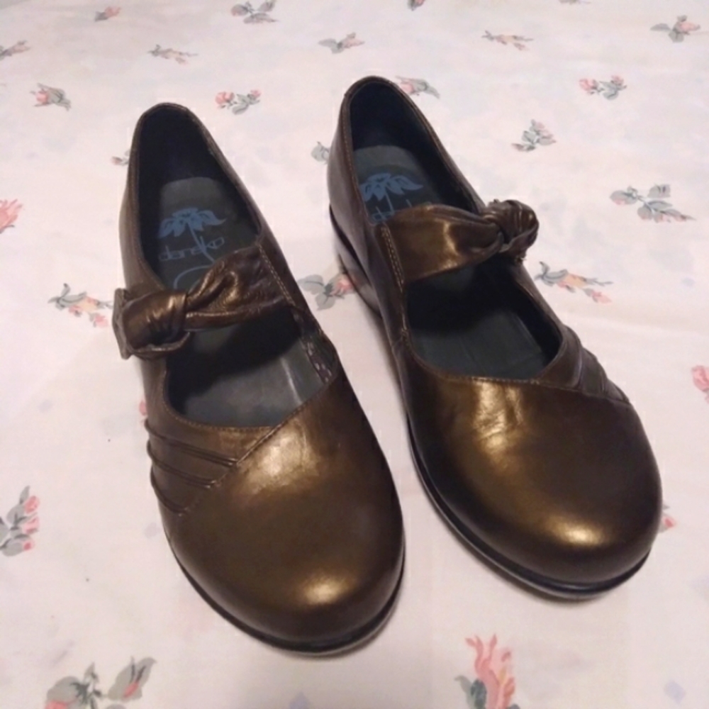 Dansko Mary Jane Bronze Metallic Leather Clogs Sz 41